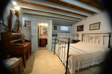 Apartment Old Traditional House Mandraki (Nisyros)