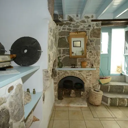 Old Traditional House Mandraki  Exterior photo